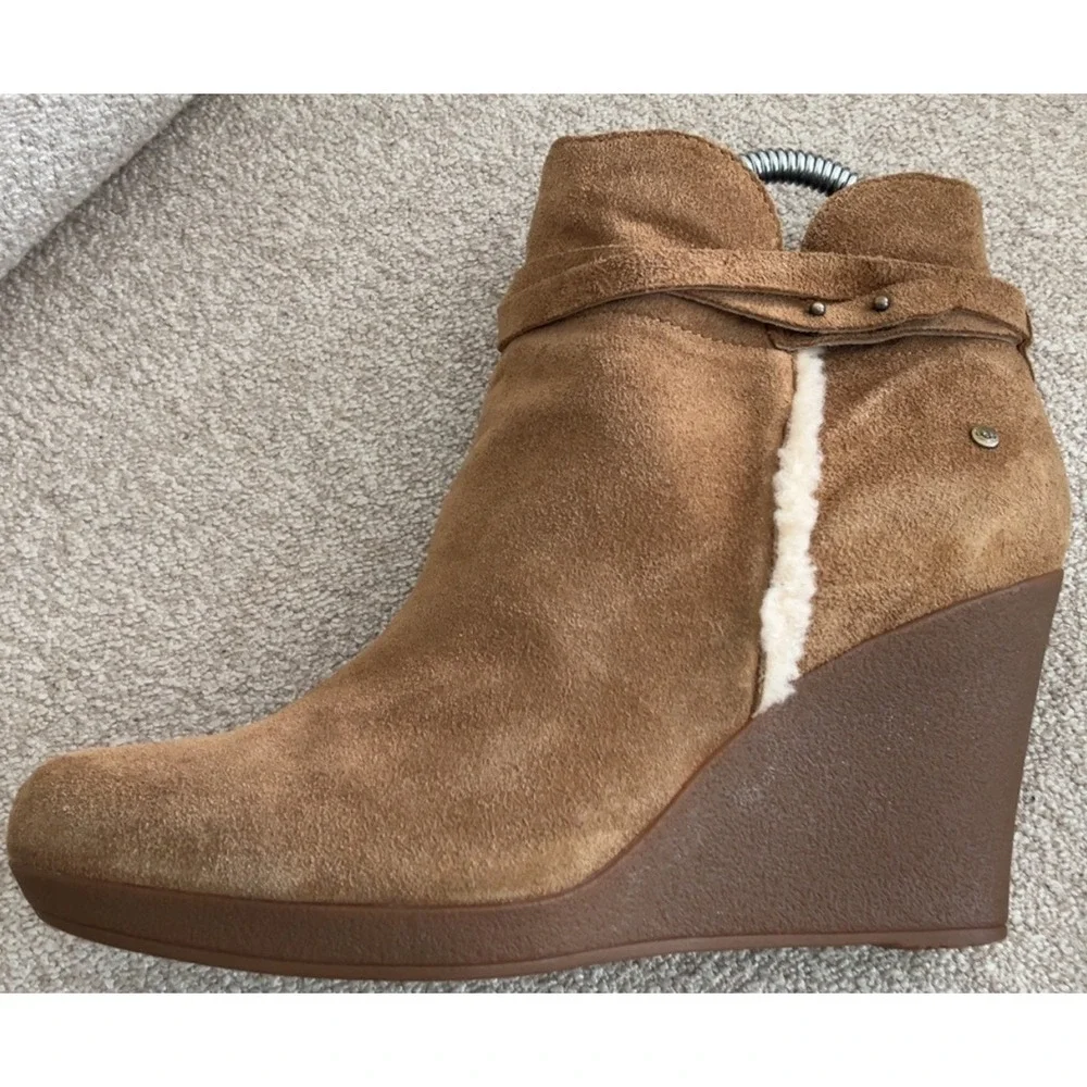 UGG Wedge Suede Shearling Side Zip Boots | SZ: 8.5
